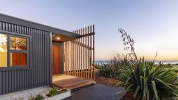 Taylors Beach Bach Renovation